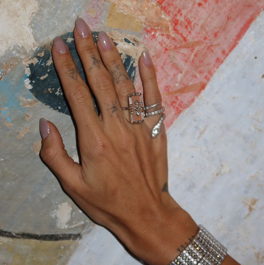 Portal Ring Ouro com Feldspato e Diamantes