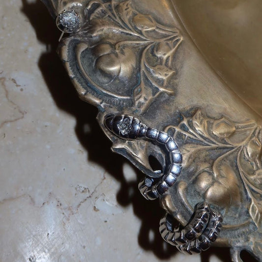 Serpentina Piercing Ouro Branco com Diamantes