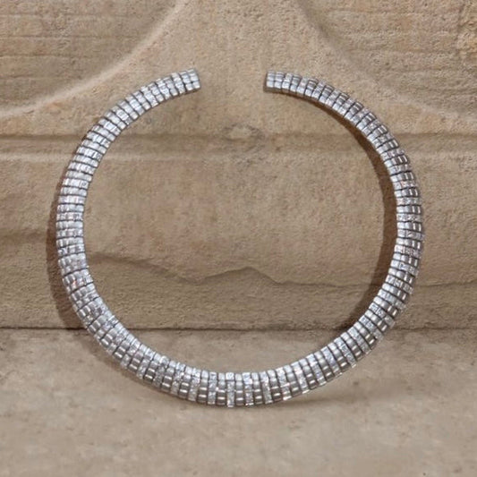 Ouroboros Choker em Ouro Branco com Diamantes